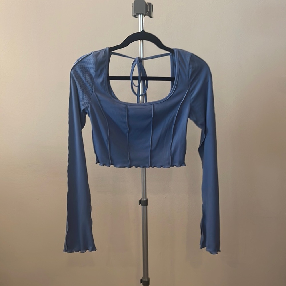 Shein crop top- tied back - flare sleeves with slits